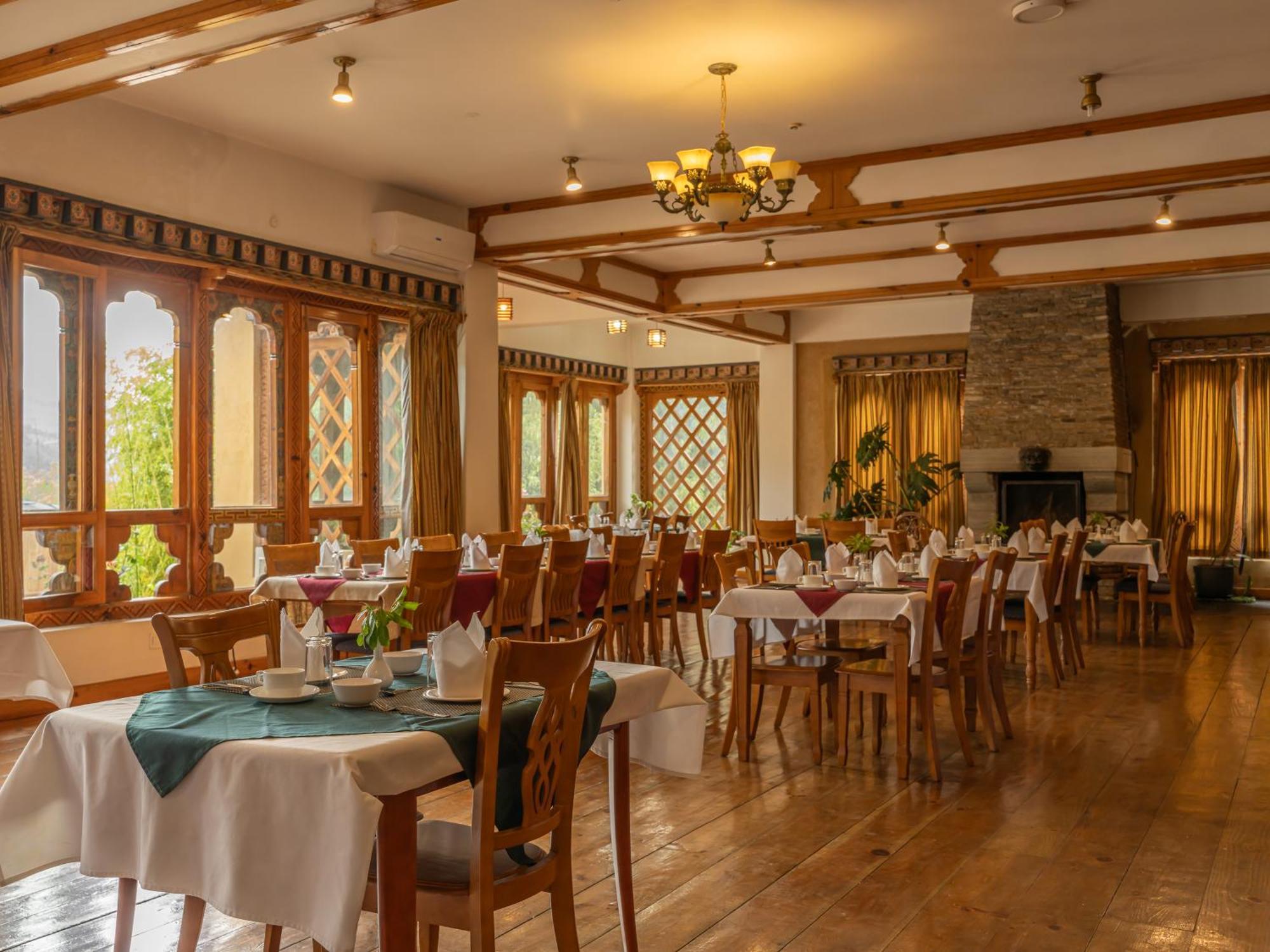 Tiger'S Nest Resort - Best Resort In Paro Buitenkant foto
